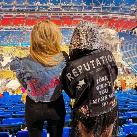 Reputation Jacket Diy, Taylor Swift Jacket Ideas, Eras Tour Jean Jacket, Rep Jacket, Taylor Swift Jean Jacket, Reputation Jacket, Albums Aesthetic, Taylor Swift Costume, Lion Games