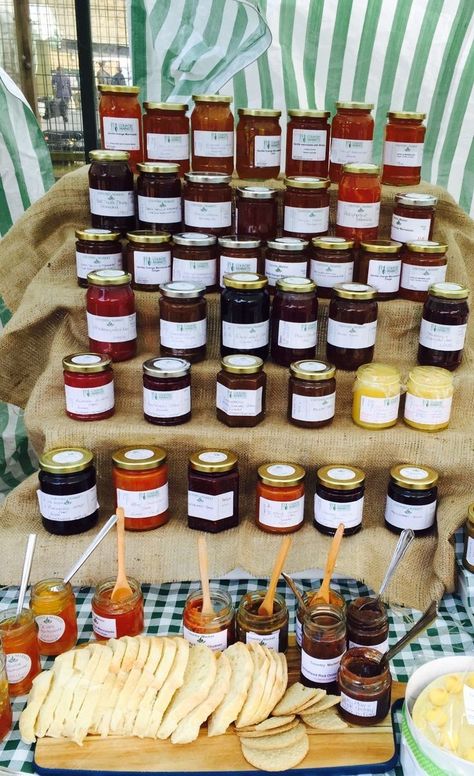 Farmers Market Stand, Farmers Market Booth, Farmers Market Display, Country Market, Farmers Market Recipes, Market Stands, Shelving Ideas, Farm Market, Market Stall