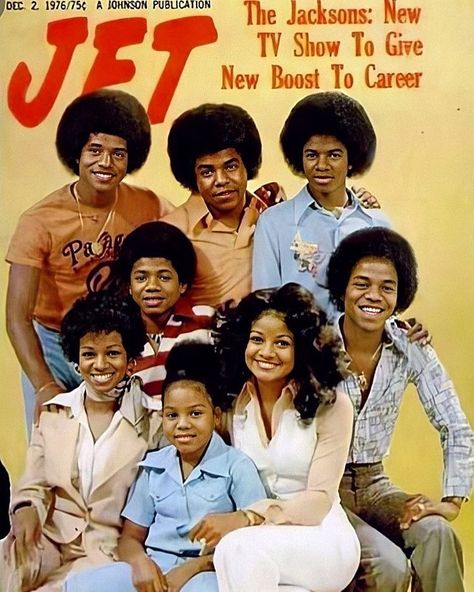 The Jacksons - 𝗝𝗨𝗡𝗘𝗧𝗘𝗘𝗡𝗧𝗛✊✊🏻✊🏼✊🏽✊🏾✊🏿 𝗔 𝗱𝗮𝘆 𝗼𝗳... The Jackson Family, Black Music Artists, Ebony Magazine Cover, The Jackson 5, Jermaine Jackson, Jet Magazine, Michael Jackson Wallpaper, New Jet, Ebony Magazine