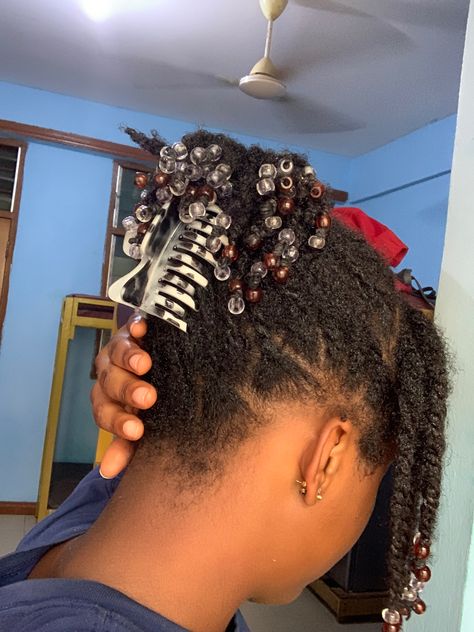 Mini twist with beads. Claw clip hairstyle Short Mini Twist With Beads, Natural Hair Twist With Beads, Natural Twists With Beads, Mini Twist With Beads, Mini Twists With Beads, Natural Hair Mini Twists, Twist With Beads, Claw Clip Hairstyle, Dread Heads