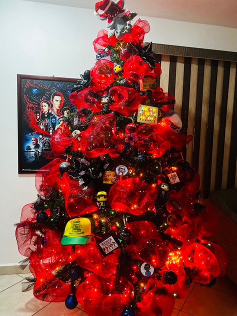 Stranger Things Christmas Tree, Stranger Things Christmas, Stranger Things, Christmas Tree, Holidays, Christmas