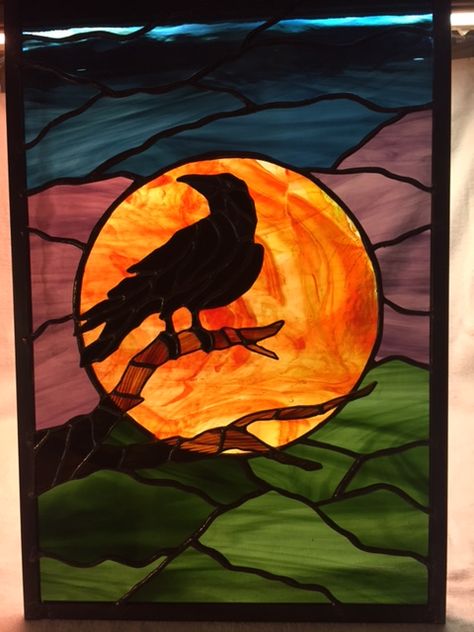 Raven Stained Glass Window, Crow Stained Glass Pattern, Crow Mosaic, Stained Glass Raven, Felted Pictures, Stained Glass Studio, Stained Glass Quilt, Mosaic Flower Pots, Stained Glass Patterns Free