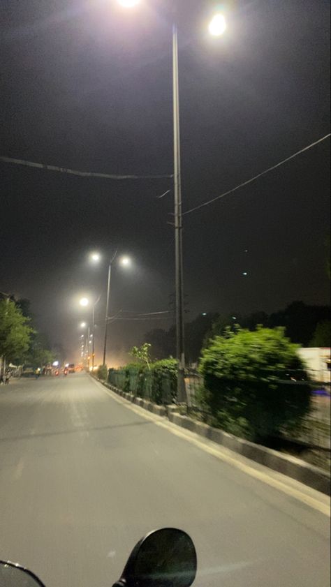 Road Late Night Road, Road Snap, Night Road, Indian Road, Road Pictures, Emoji For Instagram, Ooty, Night Pictures, Forest Road