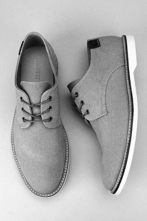 Men's casual shoe Gents Shoes, Mens Fashion Dressy, Peacoats, Dressy Shoes, Best Shoes For Men, Best Sneakers, Sneakers Men Fashion, Mens Fashion Shoes, Outfits Casual