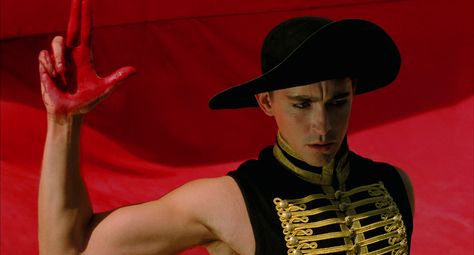 Lee Pace as Roy Walker in The Fall (2006) Lee Pace The Fall, The Fall 2006, The Fall Movie, Eiko Ishioka, Fall Tumblr, Fall Movie, Pushing Daisies, Movie Cinema, Best Cinematography