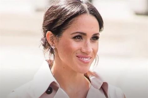 Royal Family News: Real Reason Why Meghan Markle Had To Give Up Her Passport And Keys To Palace - Soap Opera Spy British Royal Family News, The Tig, Royal Family News, Sarah Ferguson, Prince Harry And Meghan, Great Words, Harry And Meghan, British Royal Family, Prince William