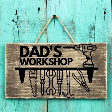 Dads Workshop Sign, Wood Shop Signs Ideas, Dads Workshop Sign Diy, Workshop Sign Ideas, Workshop Signs, Garage Signs Diy, Workshop Sign, Gift Ideas For Dad, Diy Wood Engraving