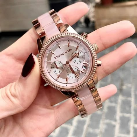 Women Watches Classy Elegant, Classy Womens Watches, Trendy Watches Women Fashion, Women Watches Classy, Trendy Watches Women, Ladies Designer Watches, Cool Watches For Women, Stylish Watches For Girls, Elegant Watches Women