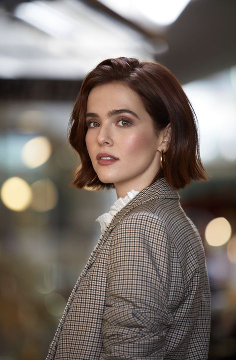 Hair Cut Ideas, Bob Haircut For Round Face, Really Short Hair, Zoey Deutch, Trending Haircuts, Bob Haircuts, Makati, Mode Inspiration, Hair Cut