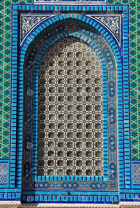 Arabic Mosaic Tile Details on Al-Aqsa Mosque, Dome of the Rock Stock Image - Image of golden, column: 288155847 Arabic Mosaic, Mosque Drawing, Rock Temple, Islamic Mosaic, Aqsa Mosque, Ramadan 2024, Mosque Design, Temple Mount, Green Mosaic