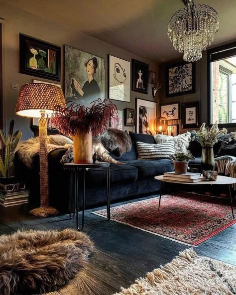 Muebles Shabby Chic, Interior Boho, Dark Living Rooms, Dark Home Decor, Dark Interiors, Interior Modern, Living Room Inspo, Dream House Decor, Front Room