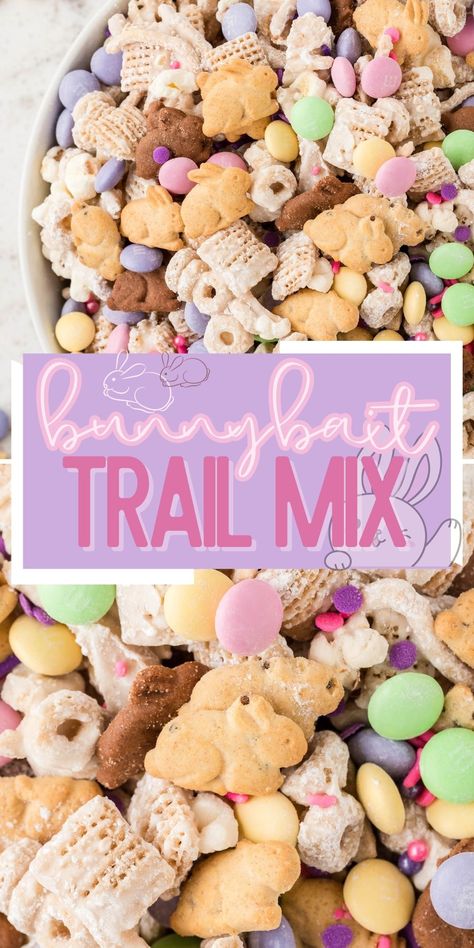 White Chocolate Glaze, Spring Snacks, Bunny Bait, Trail Mix Recipes, Easter Snacks, Easter Sweets, Chex Mix Recipes, Snack Mix Recipes, Easter Goodies