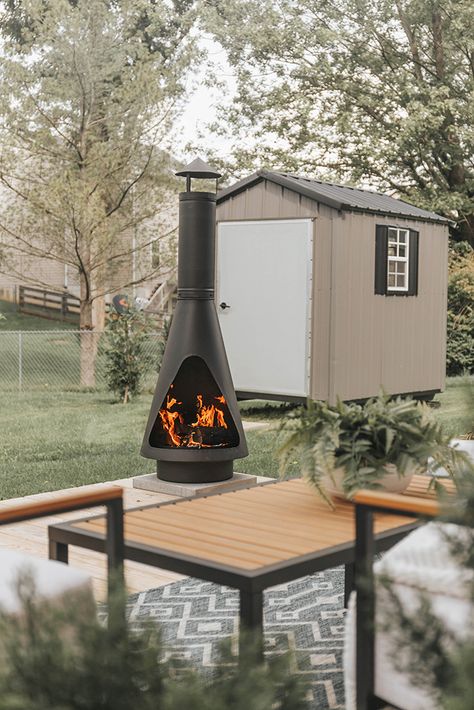 Mid Century Outdoor Fireplace, Modern Chiminea Outdoor, Mid Century Fire Pit, Mid Century Modern Outdoor Kitchen, Backyard Chiminea Ideas Patio, Patio With Chiminea, Outdoor Chiminea Patio, Outdoor Chimeneas Ideas Patio, Diy Chiminea Outdoor