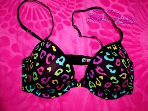 Mcbling Fashion, I Love Pink, Pretty Bras, Trashy Y2k, Scene Girls, Cute Bras, Cute Lingerie, Alt Fashion, Pretty Lingerie