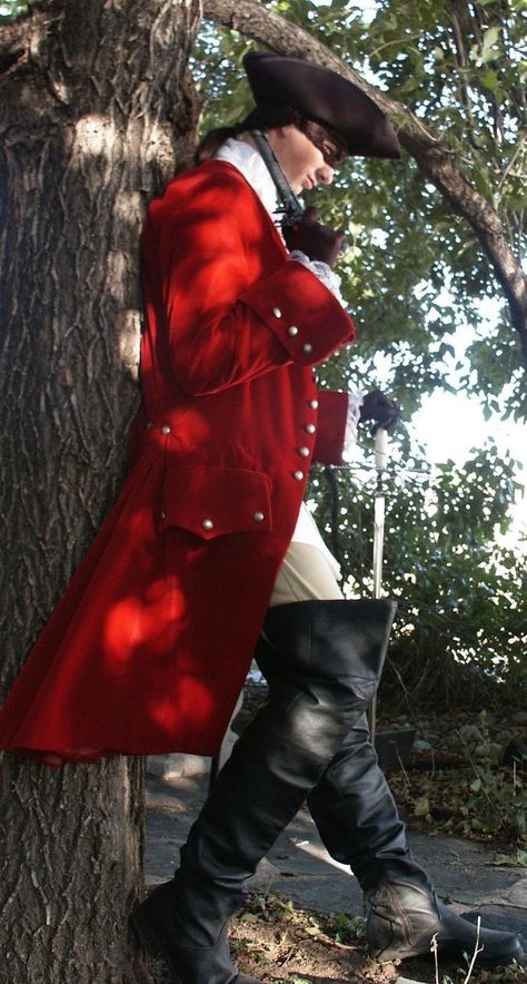 British soldier... One of those "Red coats"... Picture Prompt, Highway Men, Stand And Deliver, 18th Century Dress, 18th Century Clothing, 18th Century Fashion, Period Outfit, Century Clothing, Red Coat