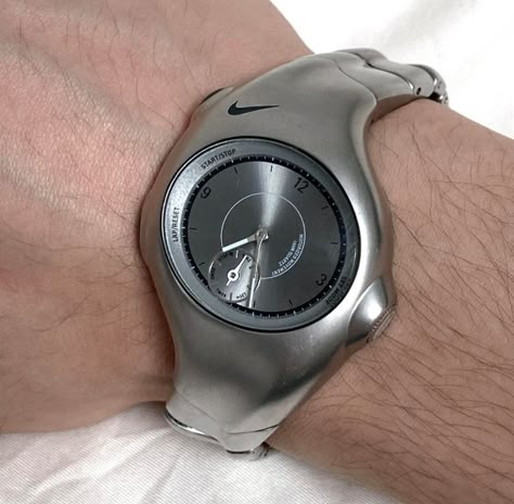 Nike Watch, Fancy Watches, Retro Gadgets, Retro Watches, Nike Vintage, Dope Jewelry, Funky Jewelry, Jewelry Lookbook, Mode Inspo