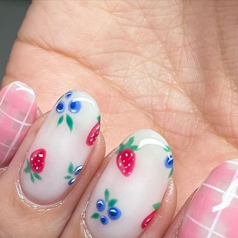 Personalized Nail Art • Est. 2 0 1 0 on Instagram: "💕🫐🍓💕 Milky White from @dndgel  💕🫐🍓💕 Design from @nailsbysue__  ••• ✨Self Scheduling Button / Policies in my bio • Booked thru May 2024✨ ••• #handjobsbyallison #nails #nail #nailart #mani #gel #gelnails #handpaintednails #ocnails #ocnailtech #fruitnails #springnails" Milky White Summer Nails, Strawberry Nails Simple, Strawberry And Blueberry Nails, Nails 2024 Spring Designs, Blueberry Nail Art, Aesthetic Nails Short, Almond Nails Blue, Pink Nails Spring, Short Nails Pink