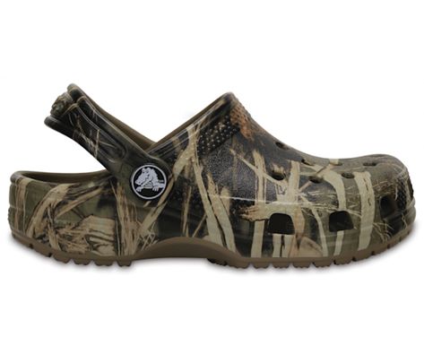 Crocs Realtree Kids Clogs Offer Outdoorsy Style and Rugged Durability | Realtree B2B Outdoorsy Kids, Outdoorsy Style, Kids Clogs, Real Tree Camouflage, Rugged Style, Realtree Camo, Classic Kids, Crocs Shoes, Strap Heels