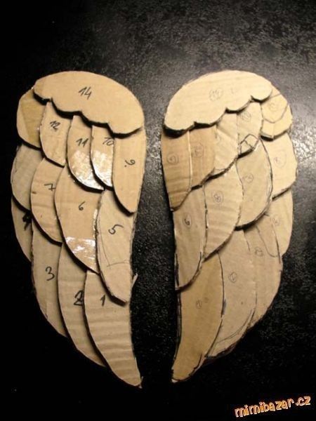 Parents With Baby, Wooden Angel Wings, Wings Diy, Dekorasi Halloween, Diy Angel Wings, Angel Wings Art, Diy Angels, Diy Wings, Wooden Angel