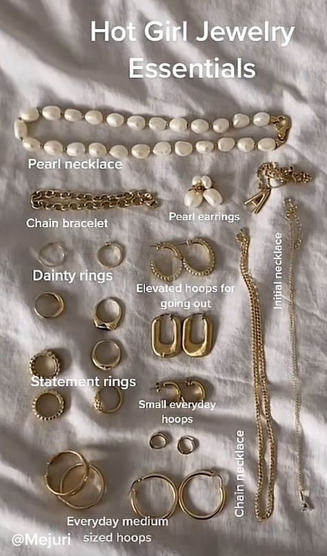 Types Of Jewelry, Gold Jewelry Sets, Jewelry Accessories Ideas, Dope Jewelry, Jewelry Essentials, Classy Jewelry, Girl Jewelry, Jewelry Lookbook, Girly Jewelry