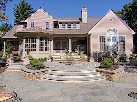 Diy Stone Patio, Stone Patio Designs, Patio Plans, Raised Patio, Concrete Patios, Patio Steps, Dream Patio, Building A Porch, Patio Style