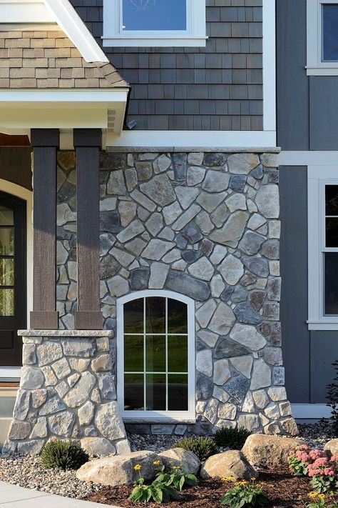 Echo Ridge Dressed Fieldstone, House With Rock Accent Exterior, Natural Stone Veneer Exterior, Grey Stone House, Farm Exterior, Siding House, Stone Veneer Exterior, Blue Siding, 80s House