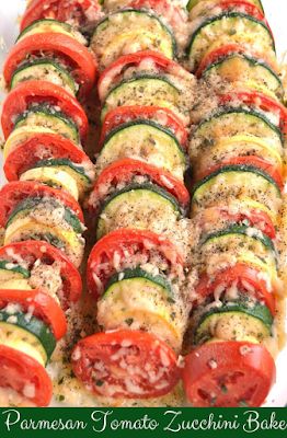 Tomato Zucchini Bake, Zucchini And Summer Squash, Zucchini And Tomato, Baked Parmesan Tomatoes, Zucchini Bake, Pasti Sani, Resep Diet, Veggie Side Dishes, Squash Recipes