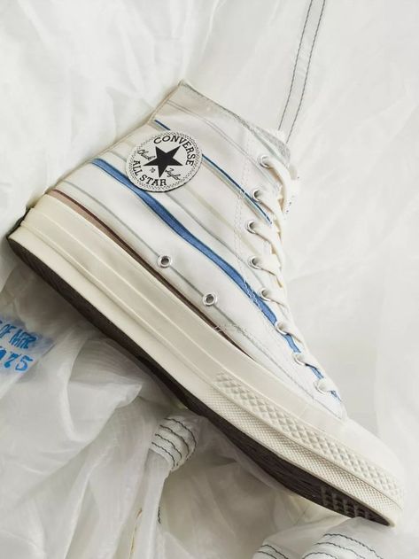 Beach Wishlist, Pattern Converse, Retro Crafts, Striped Sneakers, Sneaker Lovers, New Converse, Converse Chuck 70, High Top Sneaker, Retro Stripes