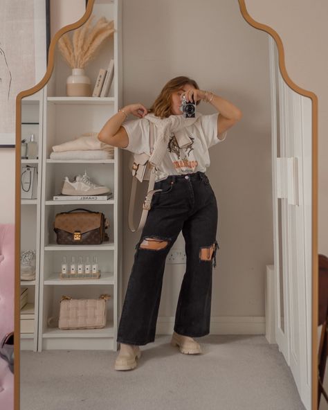 Midsize Valentines Outfits, Everyday Outfits Summer Midsize, Autumn Outfits For Midsize, 2023 Midsize Outfits, Autumn Outfit Inspo Midsize, Winter Fits Midsize, Spring 2023 Outfits Midsize, Jean Outfits Midsize, Outfit Ideas Midsize Winter