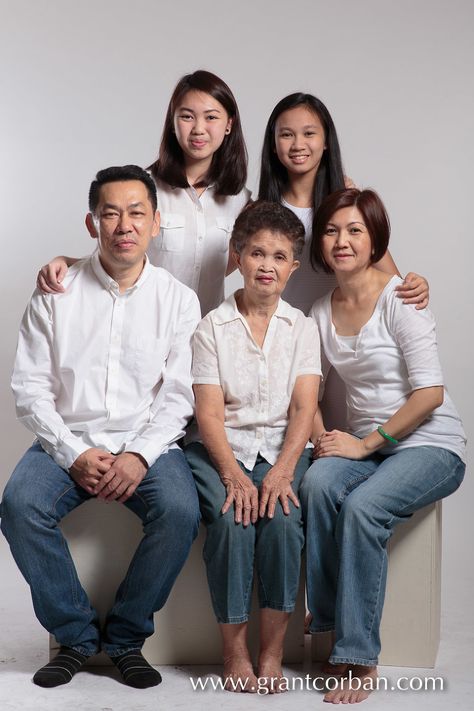 Studio Family photography in Bangsar Studio Family photography in Bangsar ... Family Portraits 5 People, Family Photo 5 People, Studio Family Pictures, Studio Family Photography, Ruangan Studio, Family Photo Studio, Friends Photoshoot, Family Studio Photography, Family Portrait Poses