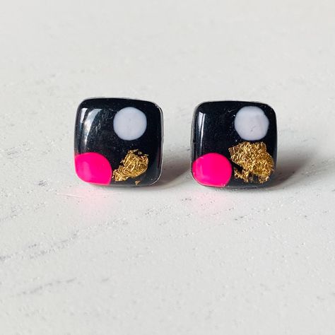 Black Resin Earrings, Resin Studs, Leaf Graphic, Resin Stud Earrings, Abstract Jewelry, Diy Resin Projects, Resin Projects, Black Resin, Pink Neon