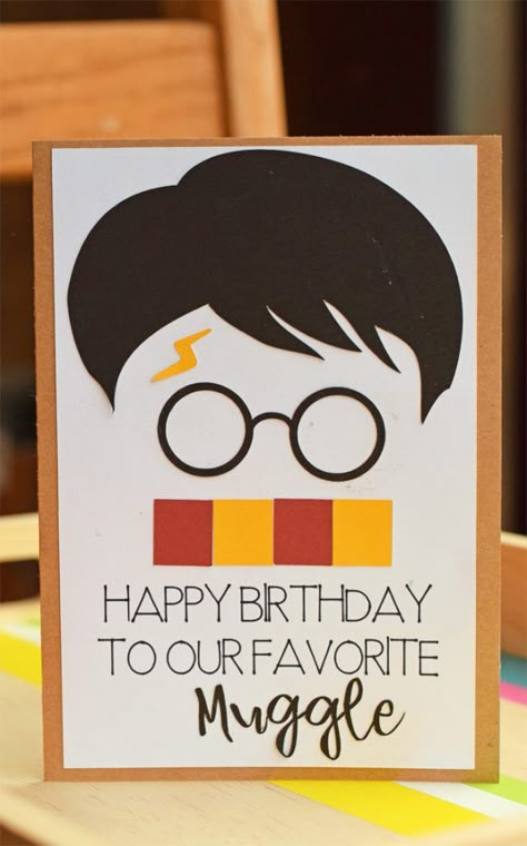 Harry Potter Inspired Birthday, Harry Potter Card, Cricut Wine Glasses, Harry Potter Birthday Cards, Cricut Invitations, Happy Birthday Harry Potter, Harry Potter Cards, Cricut Tools, Cricut Birthday Cards