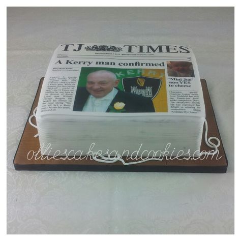 Newspapers cake. Newspaper Cake, Baking Art, Paper Cake, Retirement Parties, Food Crafts, Gum Paste, Cake Cookies, Birthday Theme, How To Make Cake