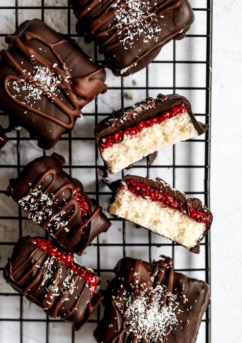 Vegan Raspberry Bounty Bars - UK Health Blog - Nadia's Healthy Kitchen Raw Deserts, Bounty Bars, Vegan Bars, Chocolate Covered Desserts, Raw Treats, Nourishing Food, Party Spread, Chocolate Bites, Coconut Chocolate