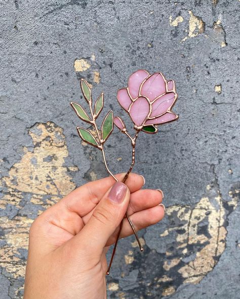 hair accessories. Stained glass in the Tiffany technique Hair Pick, Tiffany Art, Stained Glass Jewelry, Sakura Flower, Stained Glass Flowers, Stained Glass Diy, Stained Glass Crafts, Stained Glass Designs, Copper Hair