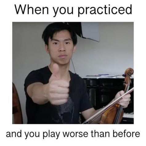 Piano Memes So True, Pianist Memes, Violin Jokes, Two Set Violin, Violin Memes, Piano Memes, 2set Violin, Violin And Guitar, Piano Funny