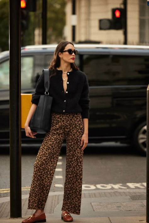 Trouser Pant Outfit, Leopard Trousers Outfit, Leopard Print Trousers Outfit, Leopard Print Jeans Outfit, Leopard Blouse Outfit, Print Jeans Outfit, Leopard Print Pants Outfit, Leopard Pants Outfit, Fall Trousers