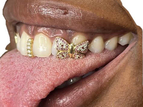 Gold grillz unique grillz Custom Grillz Ideas, Unique Grillz, Star Grillz, Piercing Nails, Girly Pink Aesthetic, Teeth Gems, Pretty Teeth, Dental Jewelry, Grillz Teeth