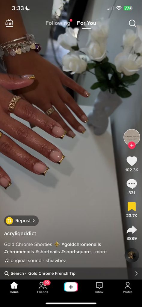 Short Nails With Gold Tips, Short Nails Gold Tips, Metallic Nail Designs French Tips, Short Gold Chrome French Tip Nails, Good Chrome French Tip, Gold Chrome Nails Designs Square, Hold French Tip Nails, Short Champagne Nails, Short Gold Chrome Nails