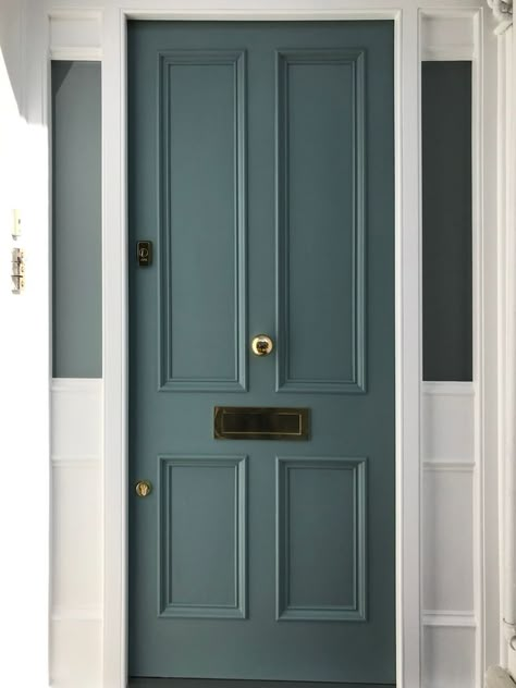 Victorian Door Colours, Victorian Front Door Colours, Front Door Colours, Flat Front Door, House Doors Colors, Pvc Doors, Terrace House Exterior, Victorian Doors, Victorian Front Doors