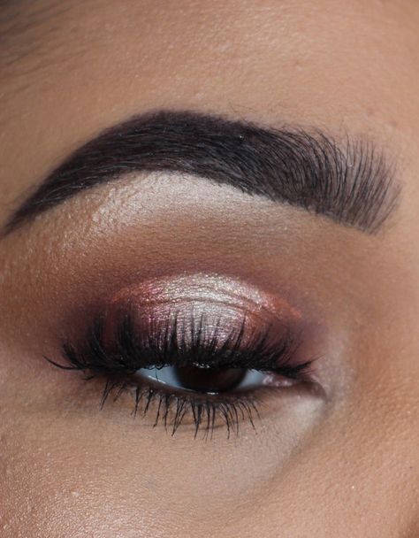 Halo Eye : MakeupAddiction Brown Halo Eye Makeup, Neutral Halo Eye Makeup, Halo Eyes, Halo Eyeshadow Hooded Eyes, Brown Halo Eyeshadow, Shimmery Brown Eyeshadow, Bride Halo, Halo Eyeshadow, Halo Eye Makeup