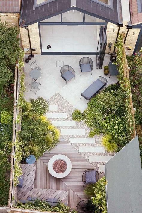 Small Garden Landscape, Small Courtyard Gardens, Courtyard Gardens Design, Back Garden Design, Small Backyard Gardens, Patio Garden Design, Garden Design Plans, Garden Makeover, Casa Exterior