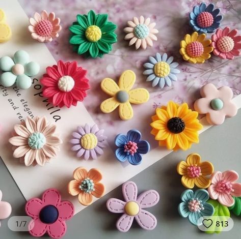 Resin Fridge Magnets, Cartoon Home, Clay Magnets, Flower Magnets, Polymer Clay Flowers, Diy Crafts Hacks, 3d Cartoon, Diy Creative Crafts, Crafts Hacks