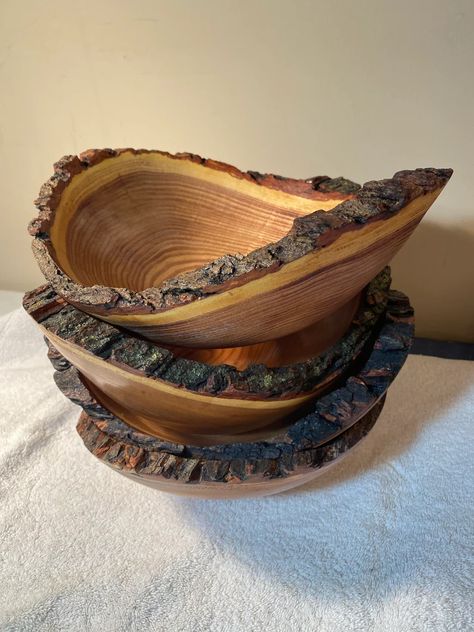 Burr Oak, Wood Turned Bowls, Fall Arts And Crafts, Furniture Design Wooden, Natural Edge, Wood Bowl, Wood Lathe, Bowl Designs, Wood Bowls