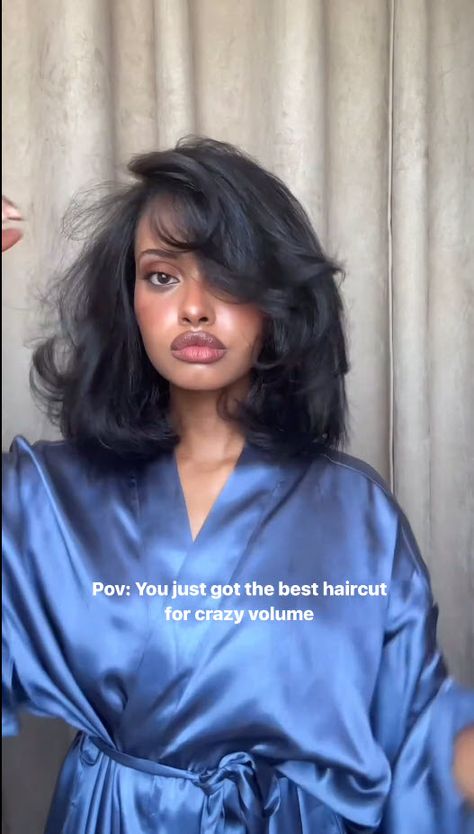 Blow Dry Hair Aesthetic, Short 70s Blowout, Collarbone Length Hair Black Women, Short Voluminous Haircut, Short Curly Blowout, 90s Blowout Wig, Short 90s Blowout, Blow Outfit Hair Short, Short Volume Haircuts