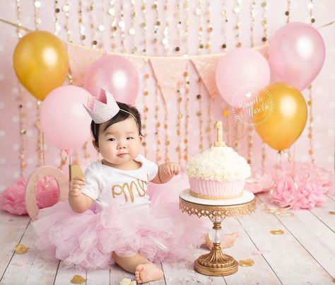 Cake Smash, Pink and Gold Cake Smash, Girl Cake Smash, Sparkly Cake Smash Pink Gold Birthday, Smash Cakes, First Birthday Outfit Girl, Smash Cake Girl, Baby Cake Smash, 1st Birthday Photoshoot, First Birthday Pictures, 1st Birthday Cake Smash