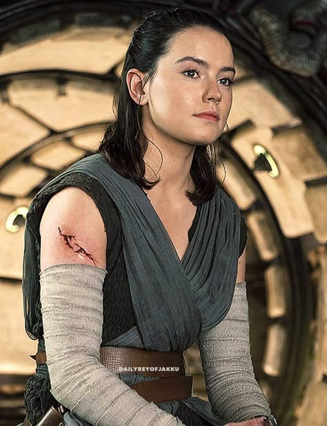 Daisy Ridley Star Wars, General Leia Organa, Black Widow And Hulk, Rey Cosplay, John Bennett, Rey Skywalker, Star Wars Cards, Star Wars The Last Jedi, The Last Jedi