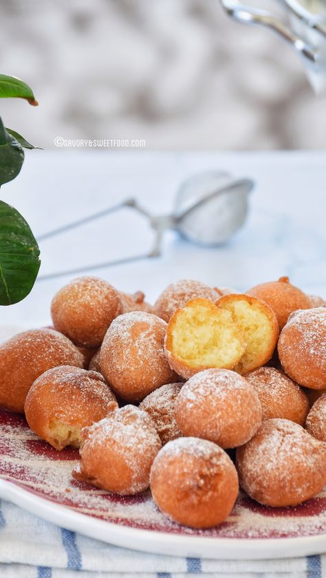 African Doughnuts/ Doughnut Drops-15 minutes recipe - Savory&SweetFood African Doughnut Recipe, Drop Doughnut Recipe, Donut Business, Ivorian Food, Kerala Snacks, Donut Bites, Italian Donuts, Drop Scones, African Foods