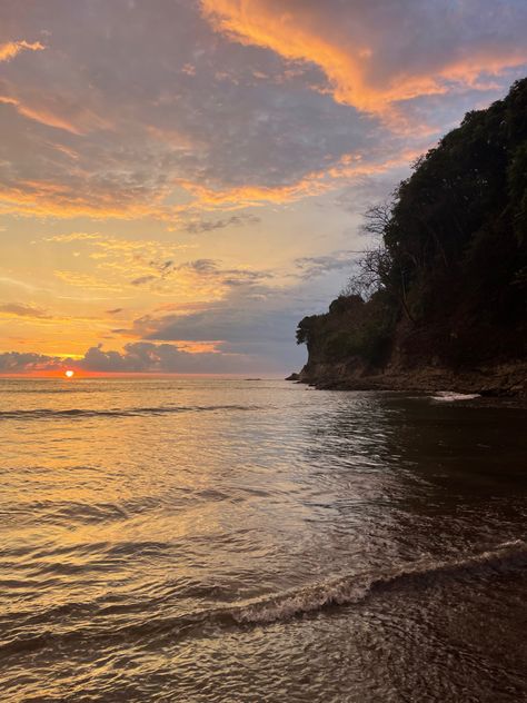 Quepos Costa Rica, City Of God, Cloud Wallpaper, April 2024, Big Sky, Beach Vibes, Beautiful Nature Scenes, Beach Vibe, Latin America