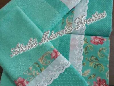 Toalhas, Armario y 12 tableros más que te pueden gustar Embroidered Bath Towels, Bed Cover Design, Baby Sheets, Towel Crafts, Sewing Pillows, Decorative Towels, Towels Design, Ribbon Embroidery, Knitted Blankets